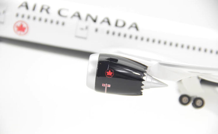 29CM 1:200 Risesoon Air Canada Boeing 787-8 Passenger Aircraft ABS Plastic Model