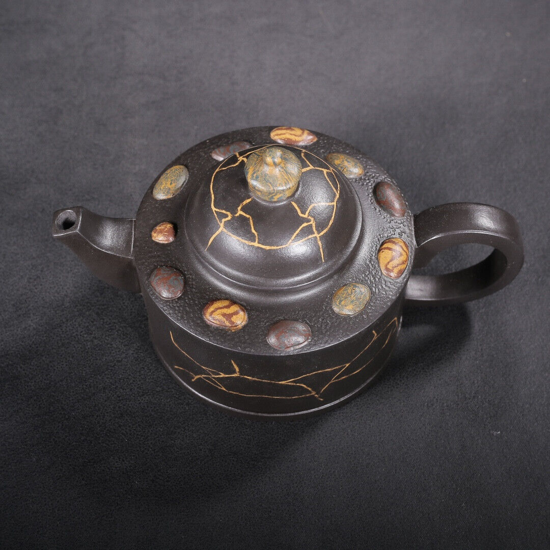 Chinese Yixing Zisha Clay Handmade Exquisite Teapot( 雨花石 底款:吕尧臣)