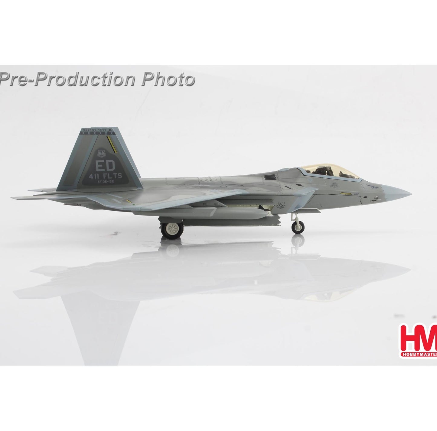 1:72 HM Lockheed F-22 Raptor Edwards AFB, 2022 Fighter Diecast Aircraft Model
