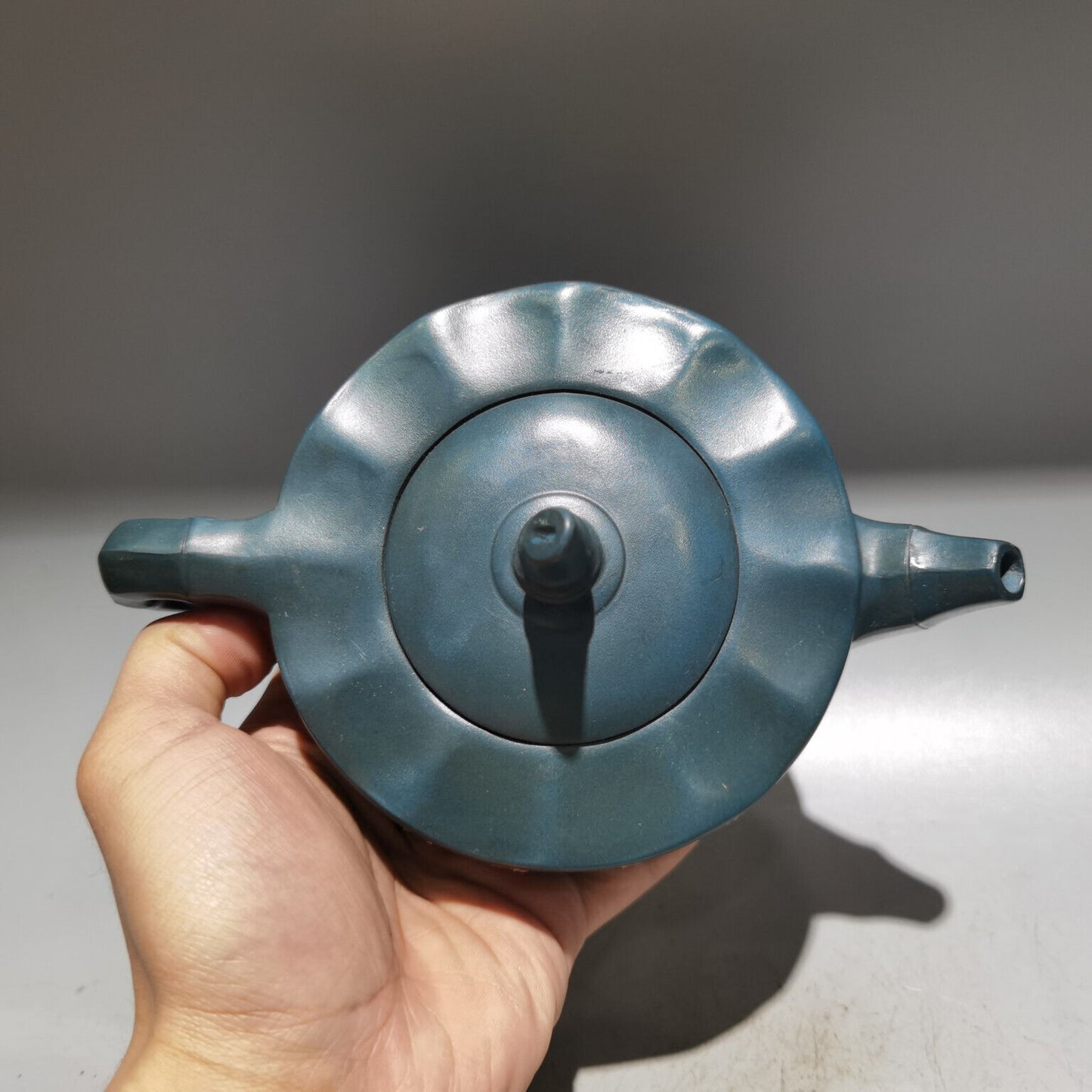Chinese Yixing Zisha Clay Handmade Exquisite Teapot(顶天立地壶 底款:顾景舟)