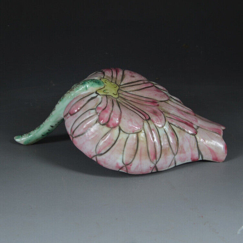 Chinese Famille Rose Porcelain Hand Made Lotus Flower Lotus Leaf Statue Plate