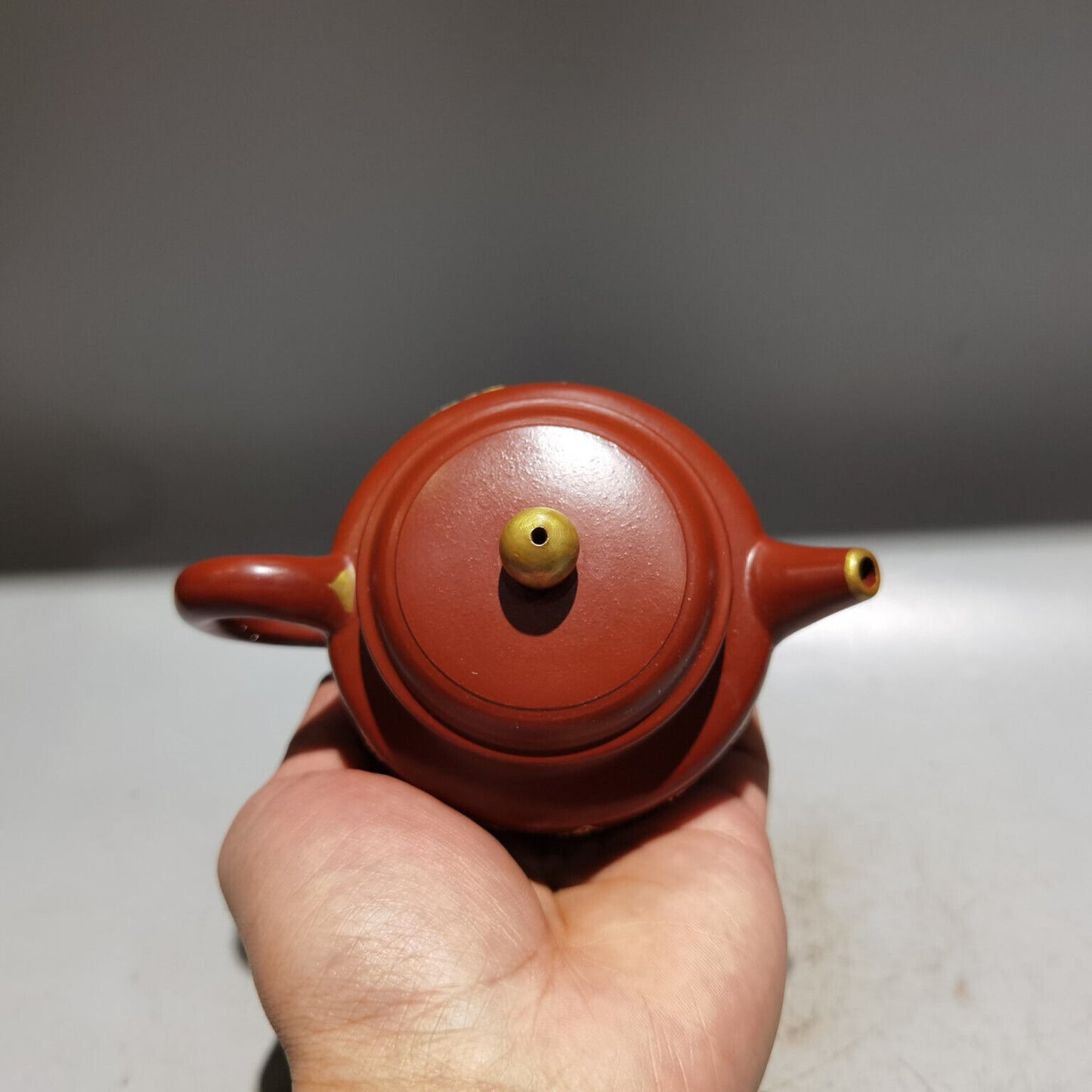 Chinese Yixing Zisha Clay Handmade Exquisite Teapot (描金德钟壶 底款:顾景舟)