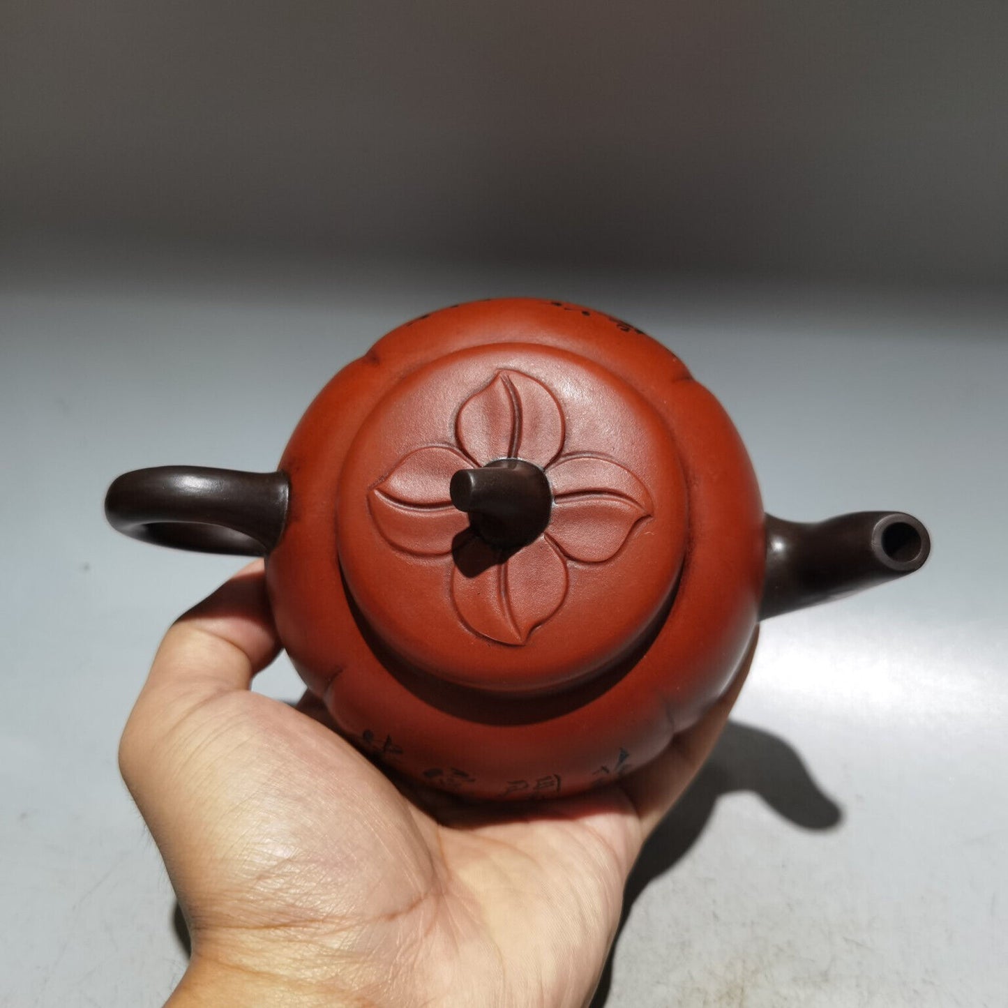 Chinese Yixing Zisha Clay Handmade Exquisite Teapot(花开富贵 低款:周桂珍)