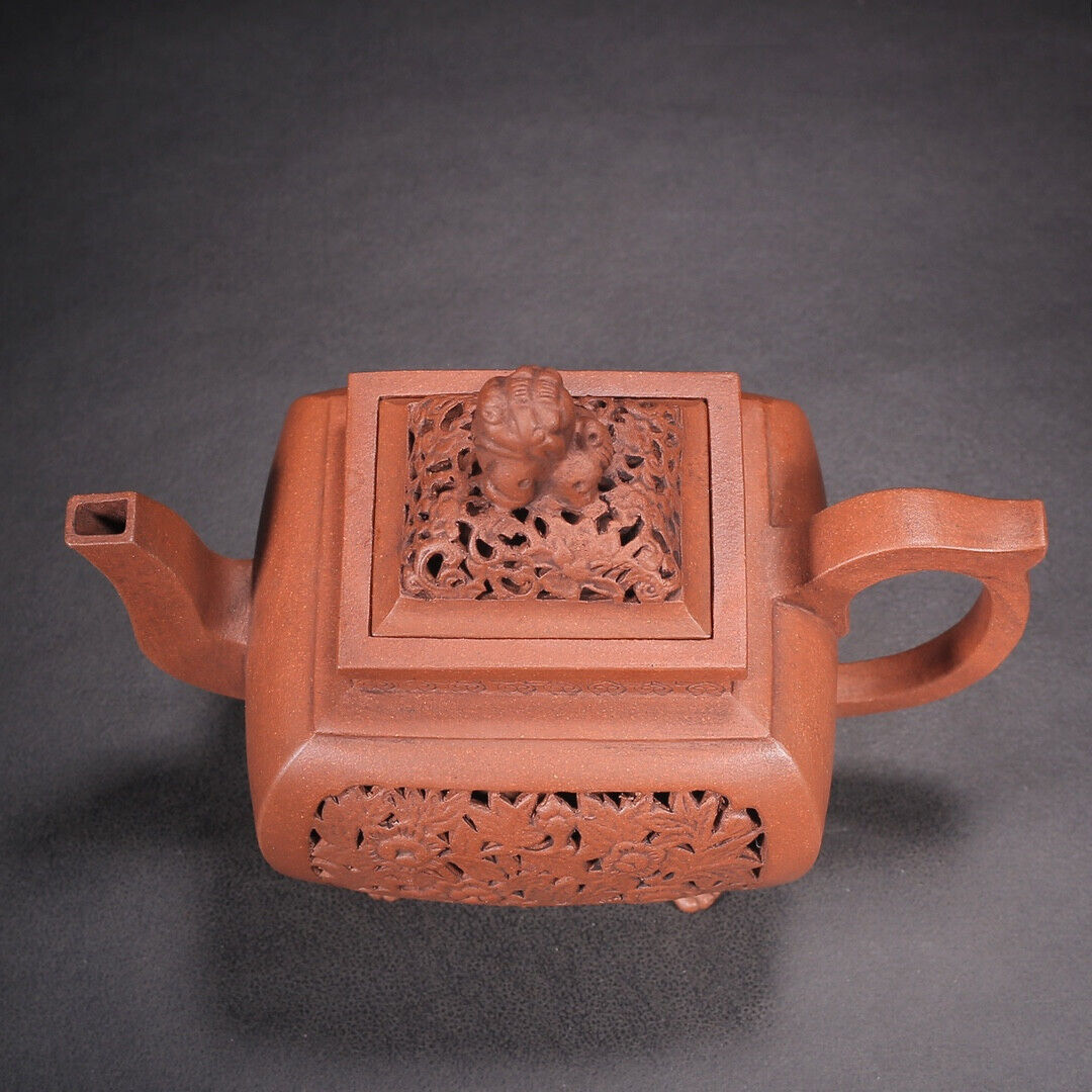 Chinese Yixing Zisha Clay Handmade Exquisite Teapot(四方狮尊 底款:大清乾隆年制)