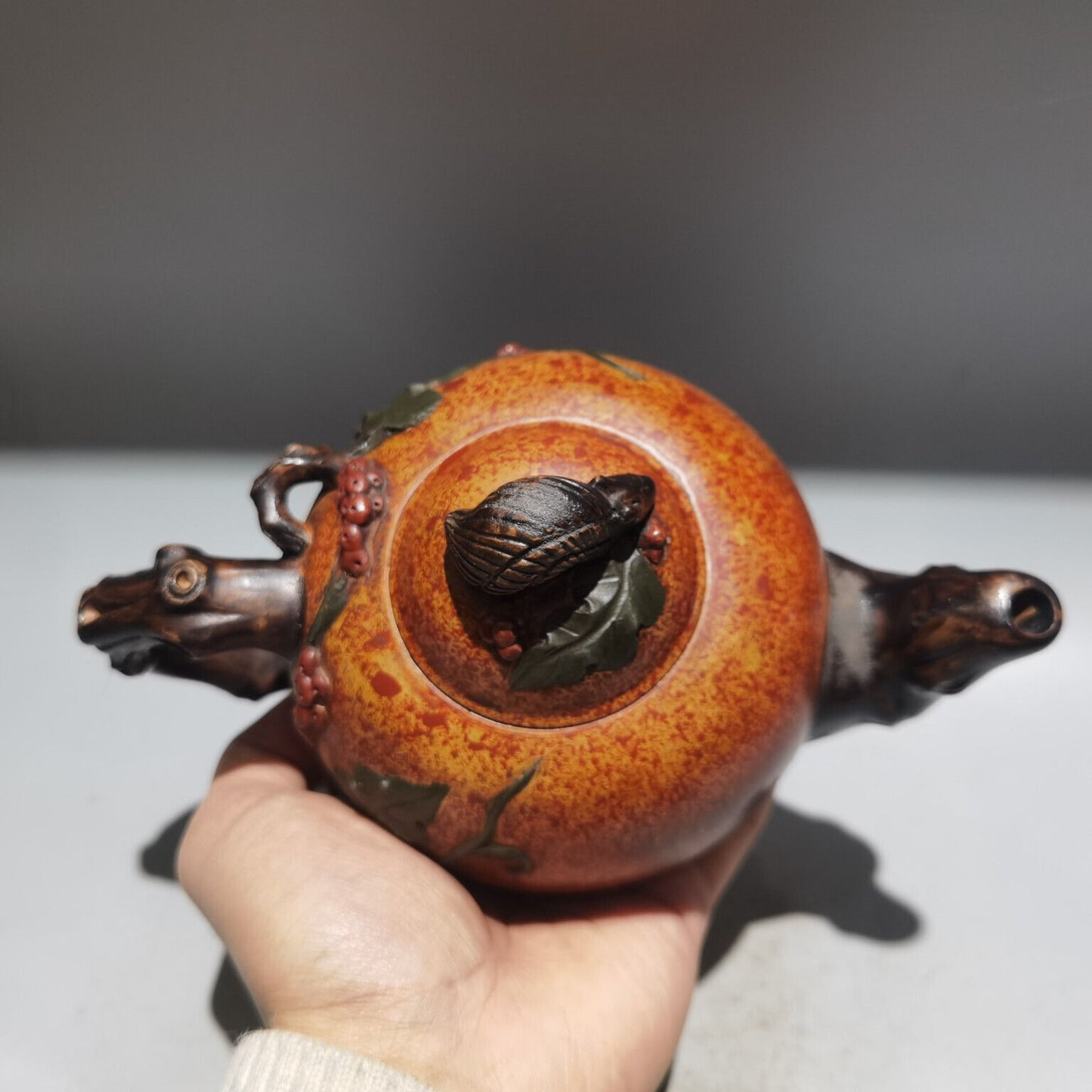 Chinese Yixing Zisha Clay Handmade Exquisite Teapot(松鼠葡萄壶 低款:蒋燕庭)