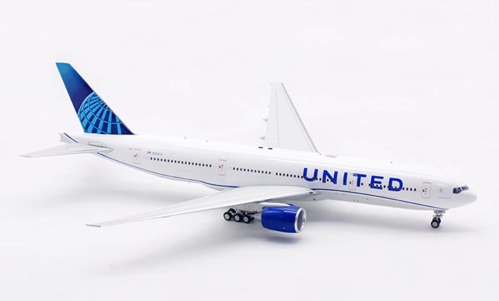 1:200 32CM InFlight UNITED BOEING 777-200ER Passenger Airplane Diecast Model