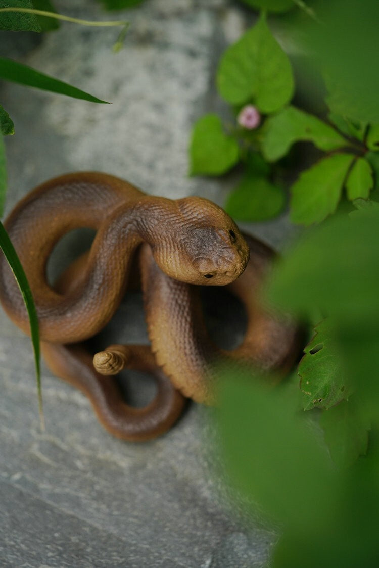chinese yixing zisha handmade snake tea pet decoration DuanClay lingshe xianrui