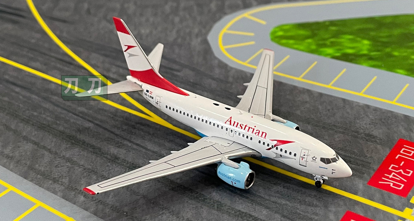 1:400 PandaModel Austrian B737-600 OE-LNM Passenger Airplane Diecast Model