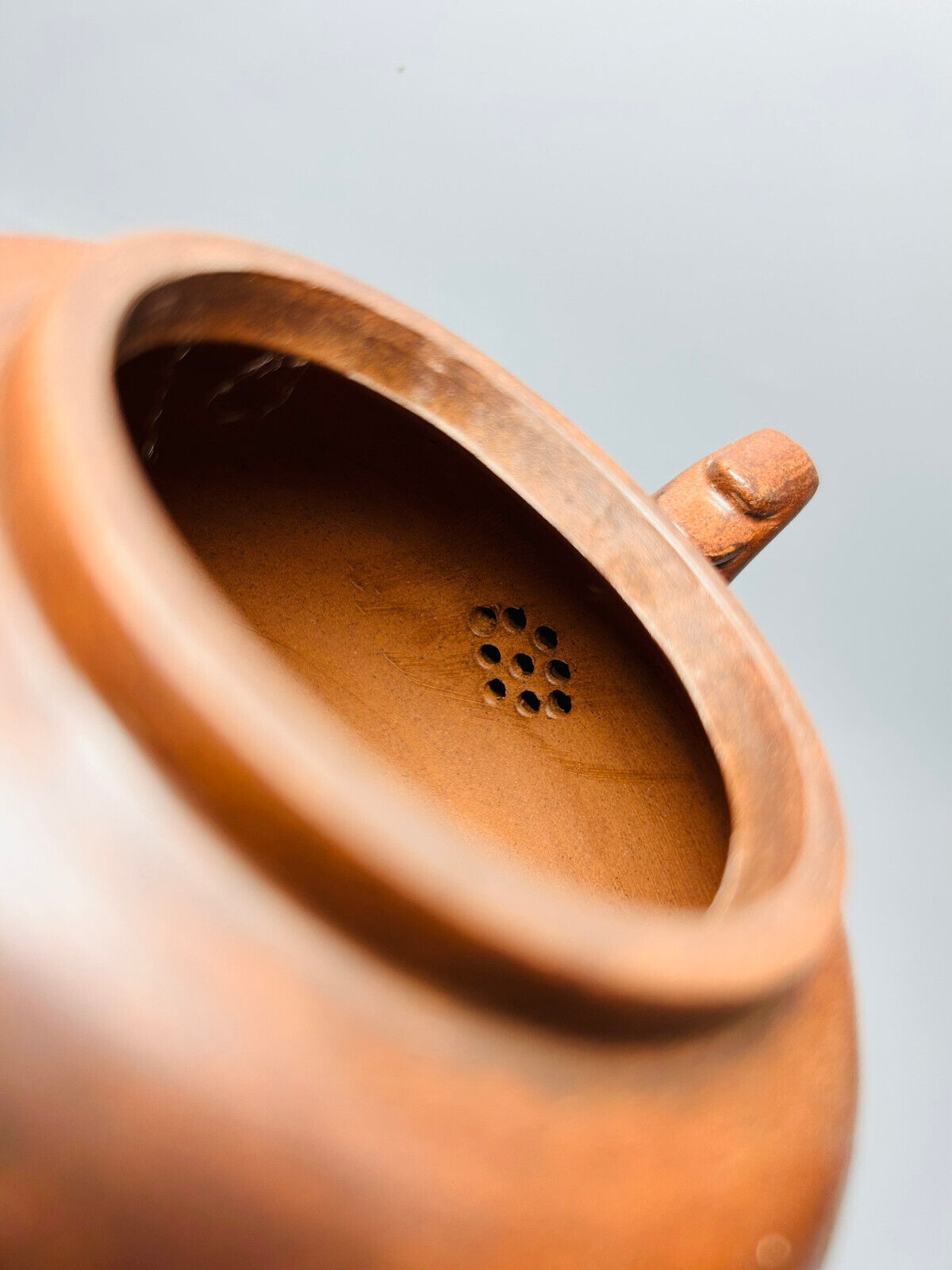 Chinese Yixing Zisha Clay Handmade Exquisite Teapot(乐在其中 底款: 顾景舟)