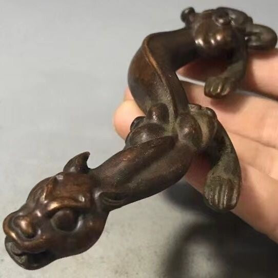 Rare Chinese Bronze Dragon Figure Statue Collectable Netsuke Gift Tea Pet Gift