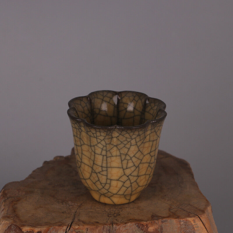2.8" Good Chinese Song Porcelain Ge Kiln Yellow Glaze Gold Wire Sunflower Cup