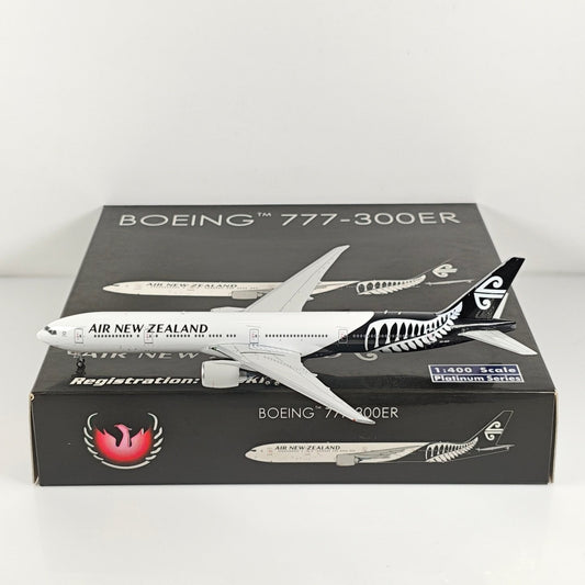 1:400 Phoenix Air New Zealand B777-300ER ZK-OKR Airplane Diecast Aircraft Model