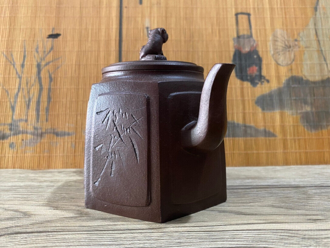Chinese Yixing Zisha Clay Handmade Exquisite Teapot(壶 底款:顾景舟)