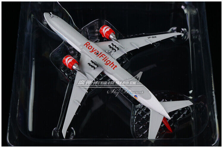 1:400 JC Wings Royal Flight BOEING 777-300ER Passenger Airplane Diecast Model