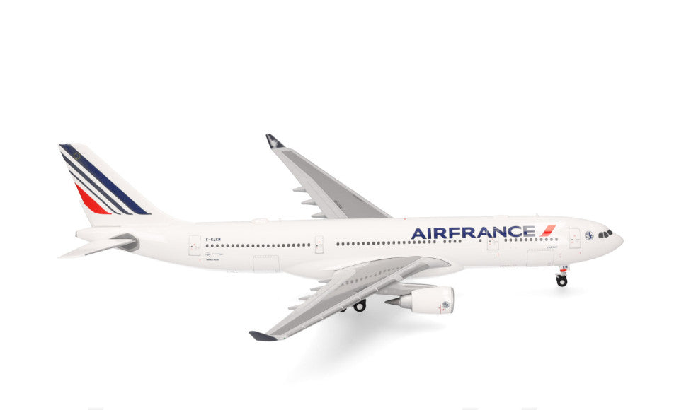 1:200 Herpa Air France Airbus A330-200 Passenger Airplane Diecast Model