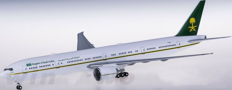 1:200 Hogan Kingdom of Saudi Arabia BOEING 777-300ER Airplane ABS Plastic Model