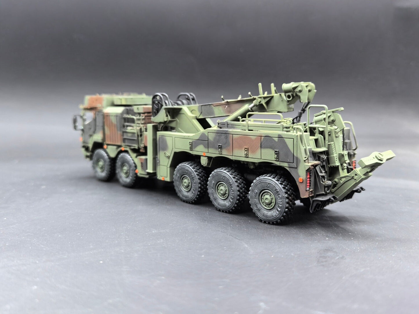 1/72 Germany Rheinmetall MAN HX45M Rescue Crane 10X10 Finished Model
