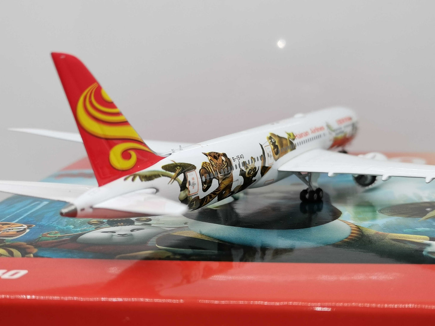 1:400 Phoenix Hainan Airlines BOEING 787-9 Airplane Diecast Aircraft Plane Model