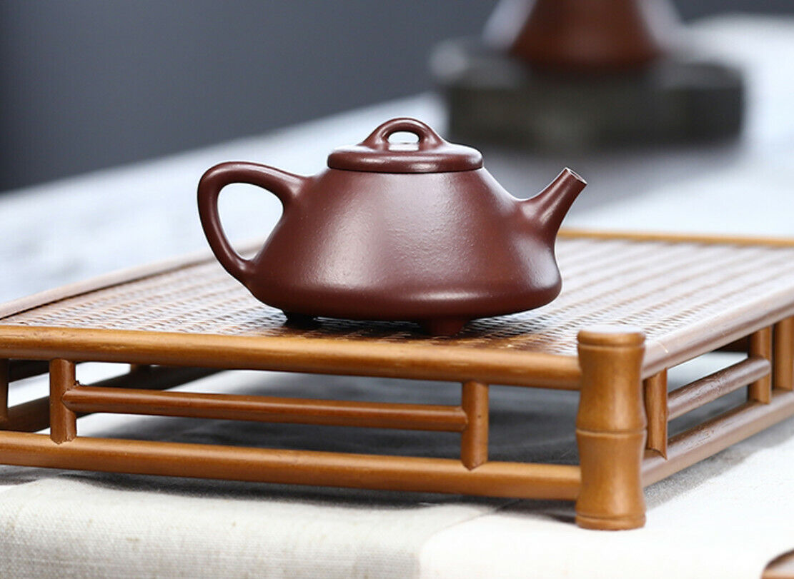 120cc Handmade Purple Sand Purple Clay Tea Pot in Yixing, China ZiYe Shipiao Hu Tea Pot-