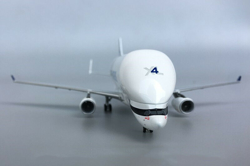 1:400 NG Model AIRBUS A330-743L Beluga XL Passenger Airplane Diecast Plane Model
