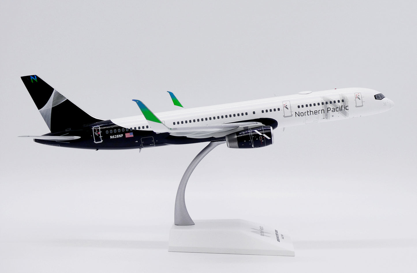 1:200 JC Wings Northern Pacific Airways Boeing 757-200 Airplane Diecast Model