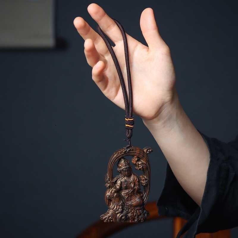 Agarwood Carved Guanyin Pendant Necklace Handheld Buddhist Amulet