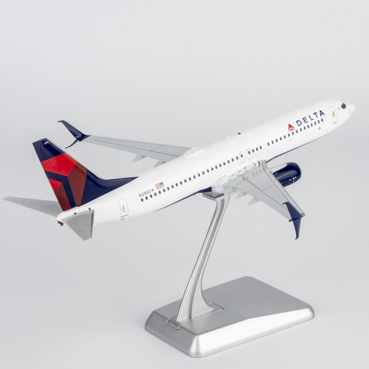 1:200 NGmodels Delta Air Lines B737-800 Passenger Airplane Diecast Plane Model