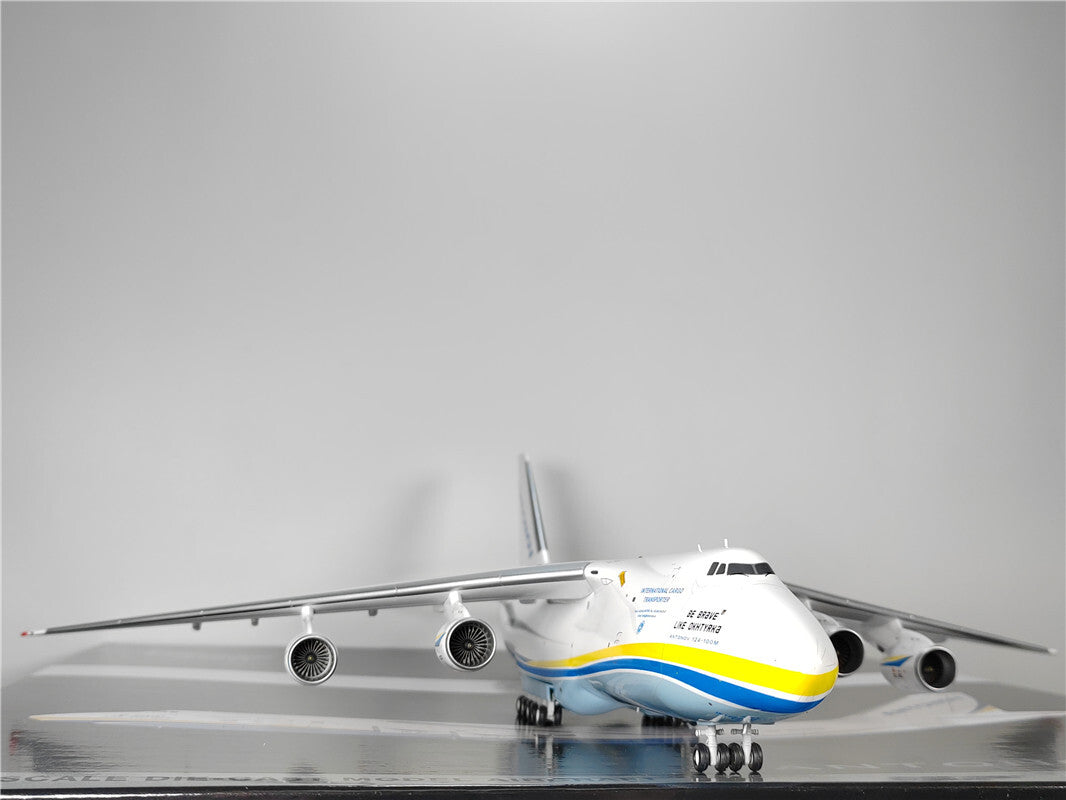 1:200 Geminijets Ukrainian airlines ANTONOV 124 Airplane Diecast Aircraft Model