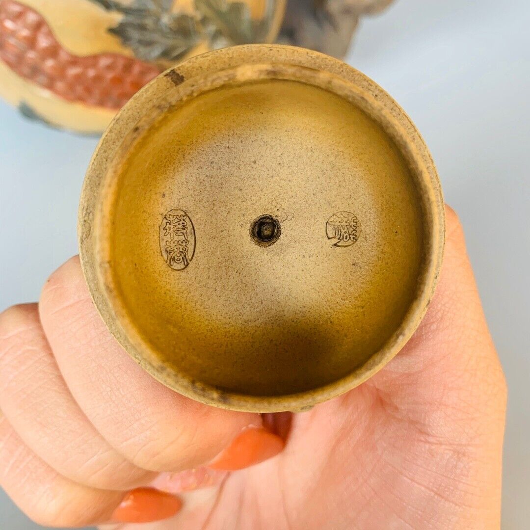 Chinese Yixing Zisha Clay Handmade Exquisite Teapot (青蛙石榴壶 底款:蒋蓉)
