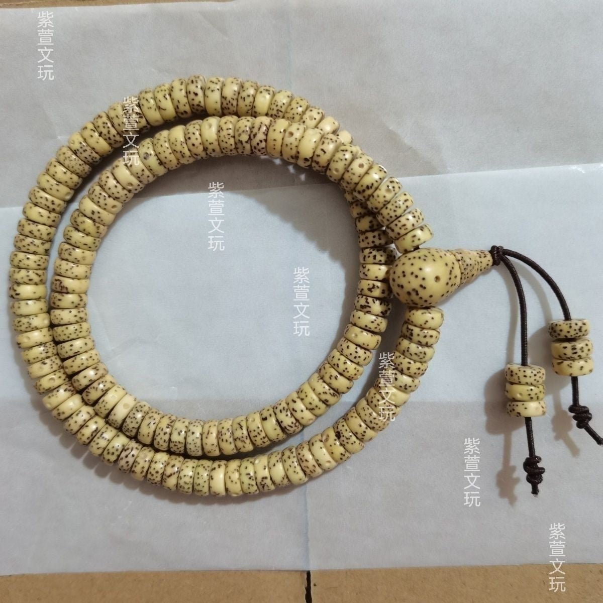 Hainan Xingyue Bodhi Chicken Oil Yellow 3x7mm High Density 114 Beads Bracelet