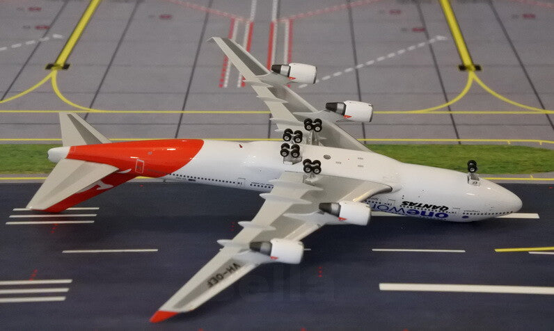 Phoenix QANTAS B747-400 ONE World VH-OEF 1/400 diecast plane model aircraft