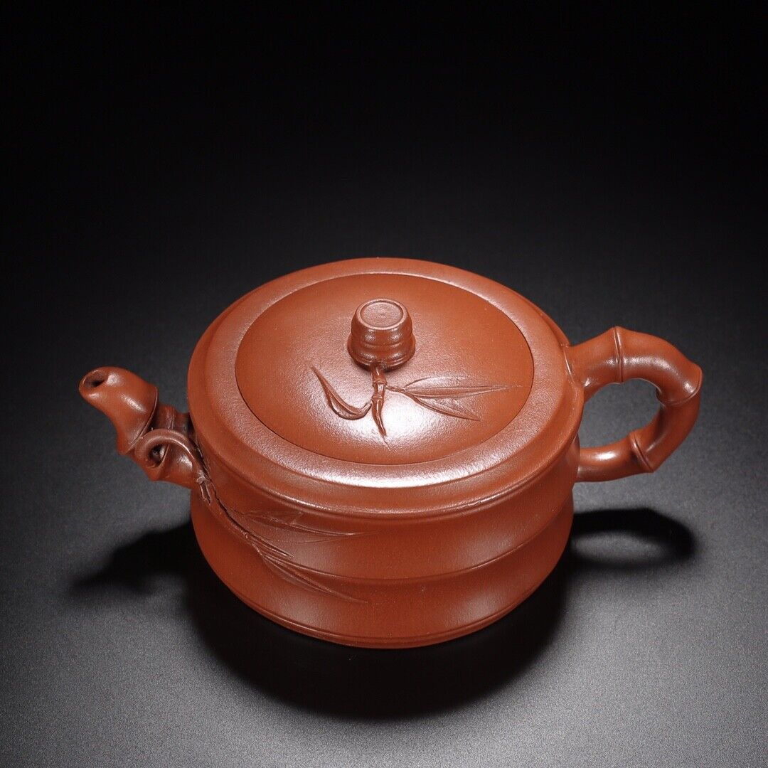 Chinese Yixing Zisha Clay Handmade Exquisite Teapot (竹韵 底款:周桂珍)