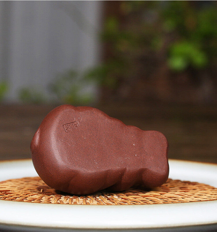 Hippo Statue Handmade Tea Pet Yixing Zisha Purple Clay Table Decoration Ornament