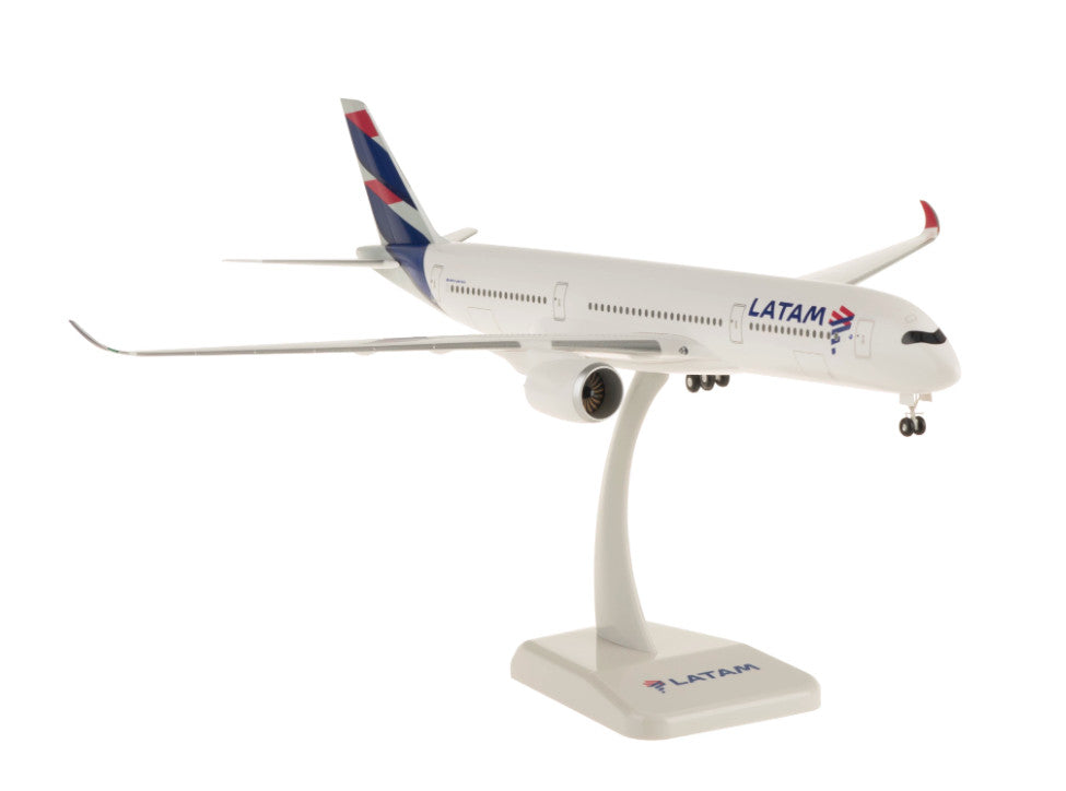 1:200 34CM Hogan LATAM AIRBUS A350-900 Passenger Airplane ABS Plastic Model