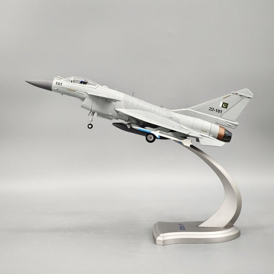 1:48 35CM The India-Pakistan Conflict J-10CE Fighter Jet Diecast Aircraft Model