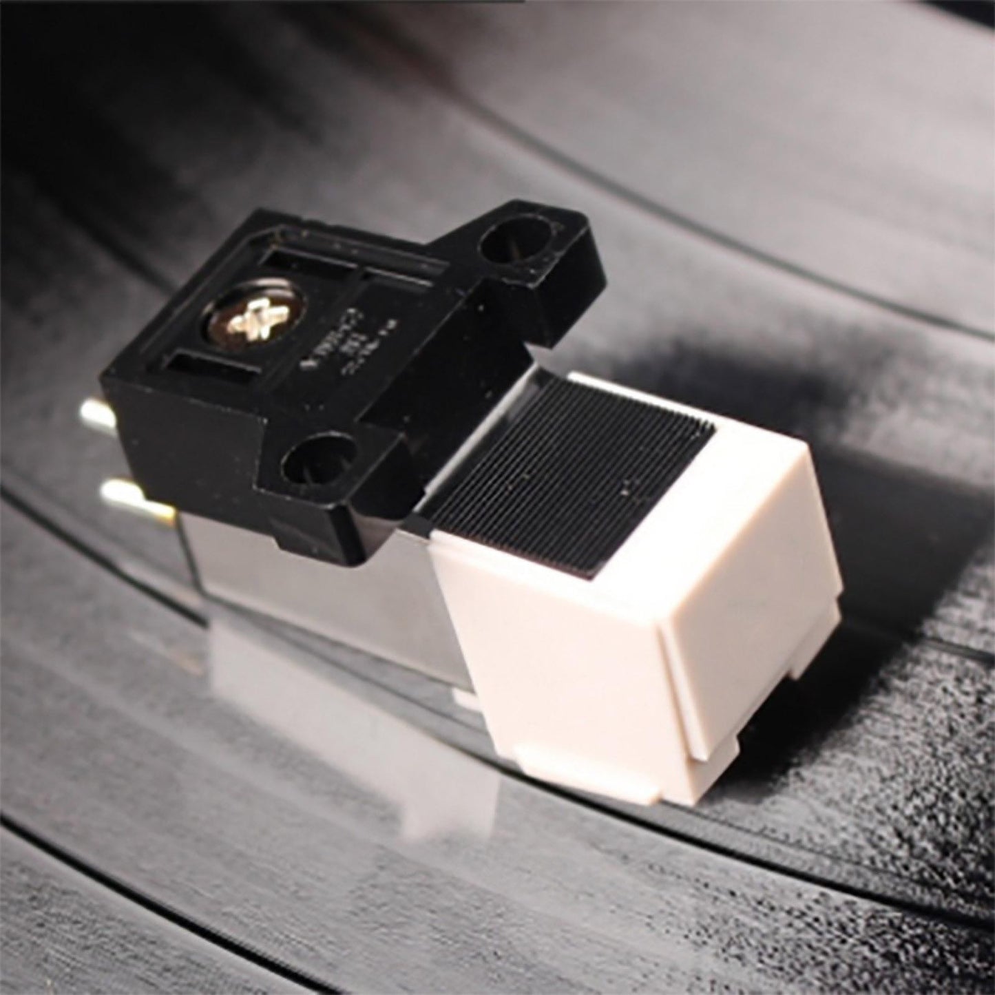 4.2mV Vinyl Record Player Magnetic Elliptical Turntable Cartridge Stylus Needle