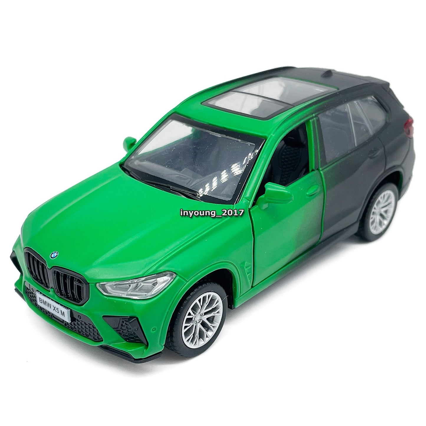1/36 BMW X5 M Model Car Diecast Toy Cars Doors Open Pull Back Metal Vehicles