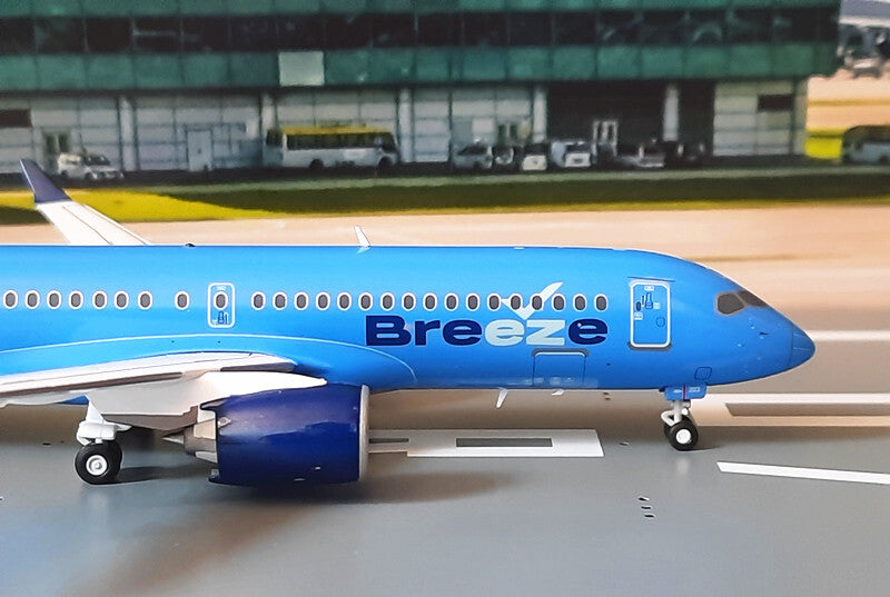 GeminiJets Breeze Airways For Airbus A220-300 N203BZ 1/200 DIECAST plane Model
