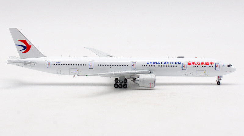 Aviation China Eastern Airlines for Boeing B777-300ER B-2001 AV4085 1:400 model