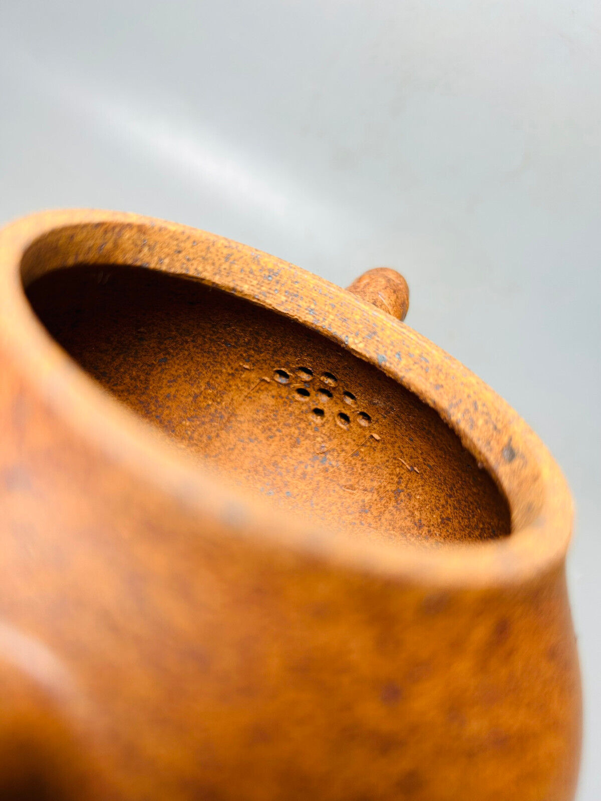 Chinese Yixing Zisha Clay Handmade Exquisite Teapot(瓜雲水禅心 底款:顾景舟)