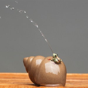 Zisha Tea Play House Decoration Creative Tea Pet Water Squirt Frog on