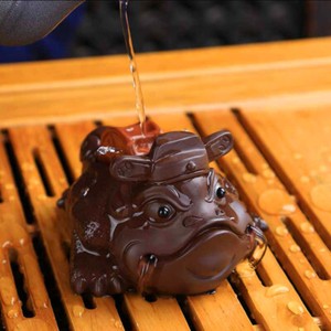Small Tea Pet Wealthy Mascot Good Luck Yixing Zisha Purple Clay Table Ornament