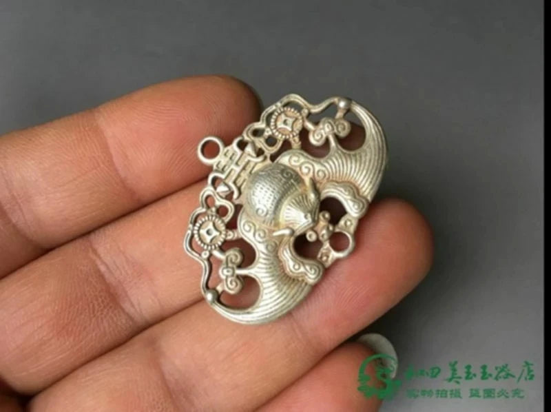 1.52&rdquo;Tibet Tibetan Buddhism Miao Silver White copper Bat Pendant