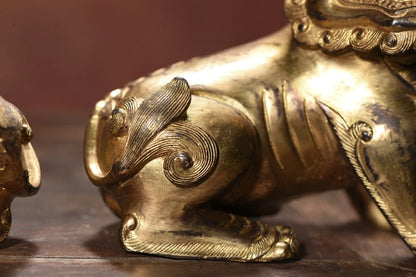 10"Tibet Temple Collection Old Bronze Cinnabar Mud gold Lion Statue A Pair Copywriting Amass wealth Ornaments Town house