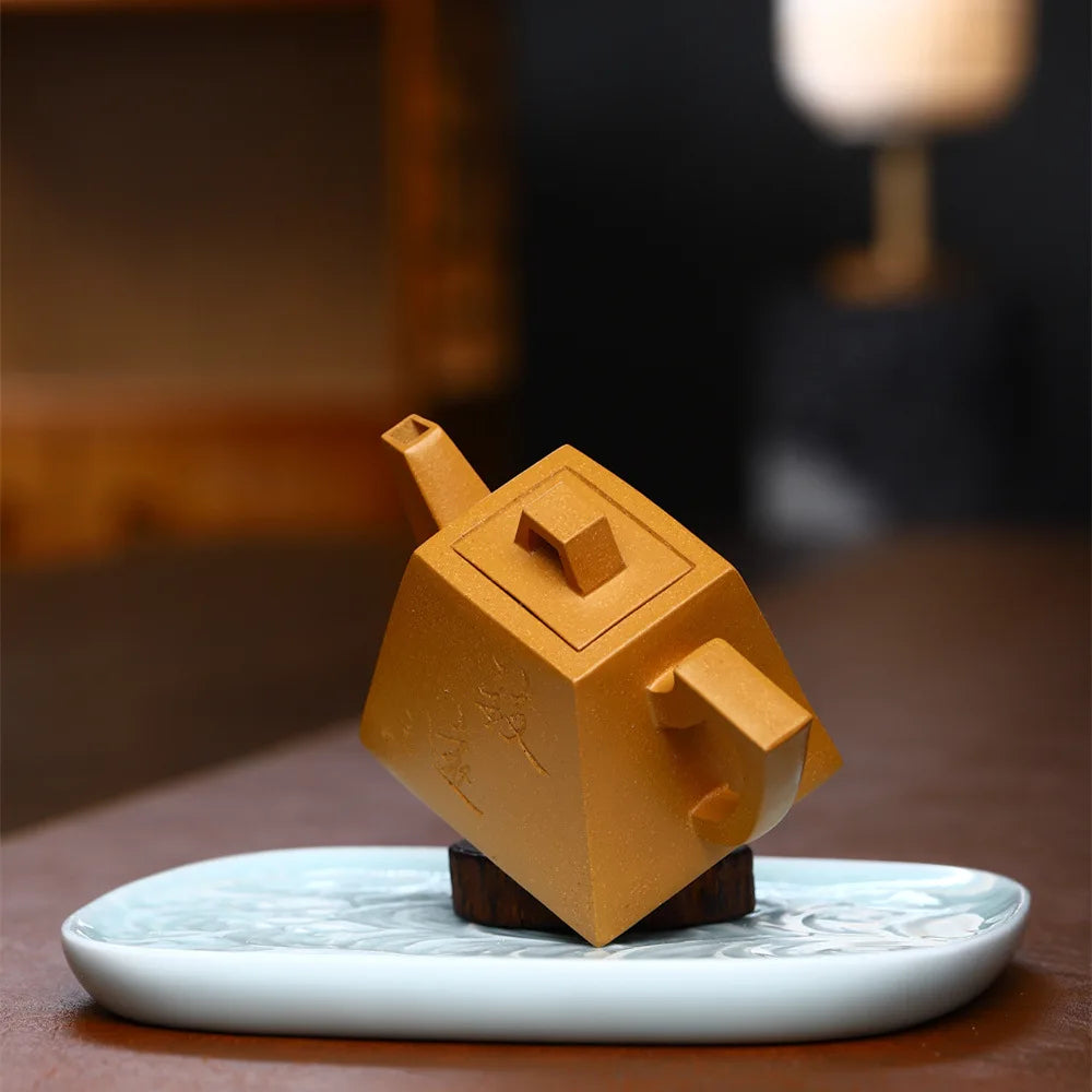 100ml Yixing High-end Purple Clay Teapots Handmade Square Shape Tea Pot Raw Ore Gold Section Mud Kettle Chinese Zisha Tea Set