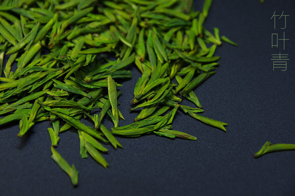 Zhu Ye Qing Green tea buds,Bamboo leaf grüner Tee loser BLATT Grüntee Knospe cha