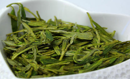 fresh Longjing Dragon Well tea Long Jing Green Tea China Tea Lung Ching tee cha