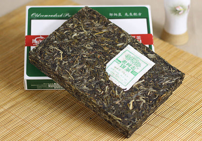 250g Yunnan Haiwan"141 Lao Tong Zhi"Menghai Pu erh raw Tea Cake,9968 er brick