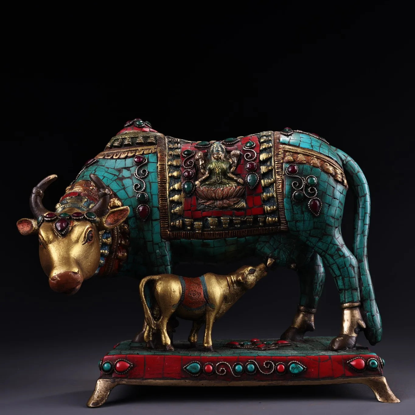 11"Tibetan Temple Collection Old Bronze Outline in gold Gem zodiac ox mother and child cow affection Mother-child relationship