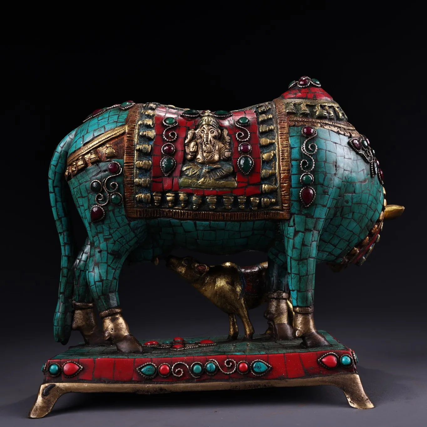 11"Tibetan Temple Collection Old Bronze Outline in gold Gem zodiac ox mother and child cow affection Mother-child relationship
